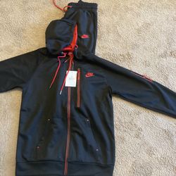 Nike  jogging set  2 piece 