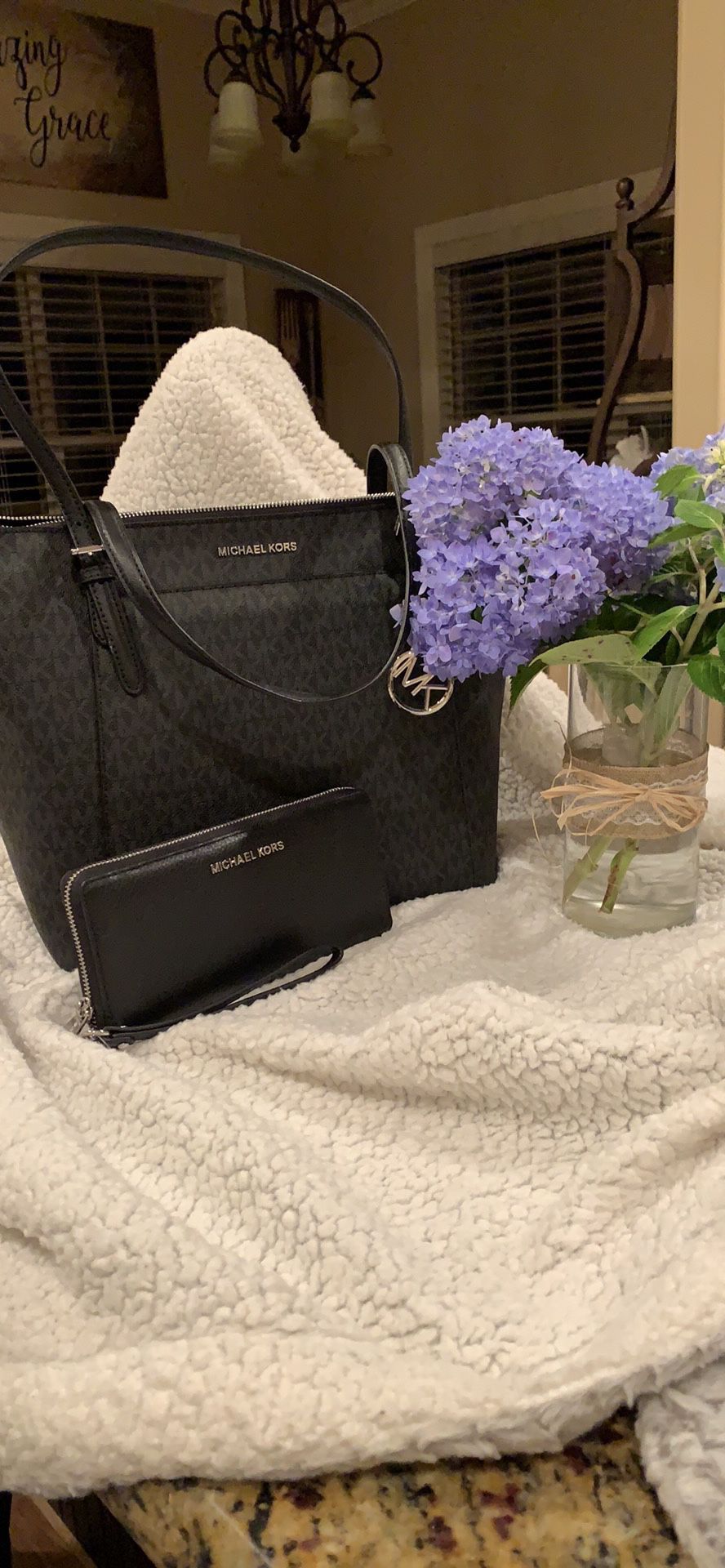 Authentic mk Ciara tote with matching wallet