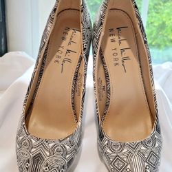 Women’s Heels Black And White Print By Nicole Miller Size 7M