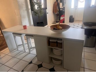 Kitchen island