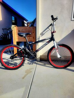 Mongoose freestyle BMX bike