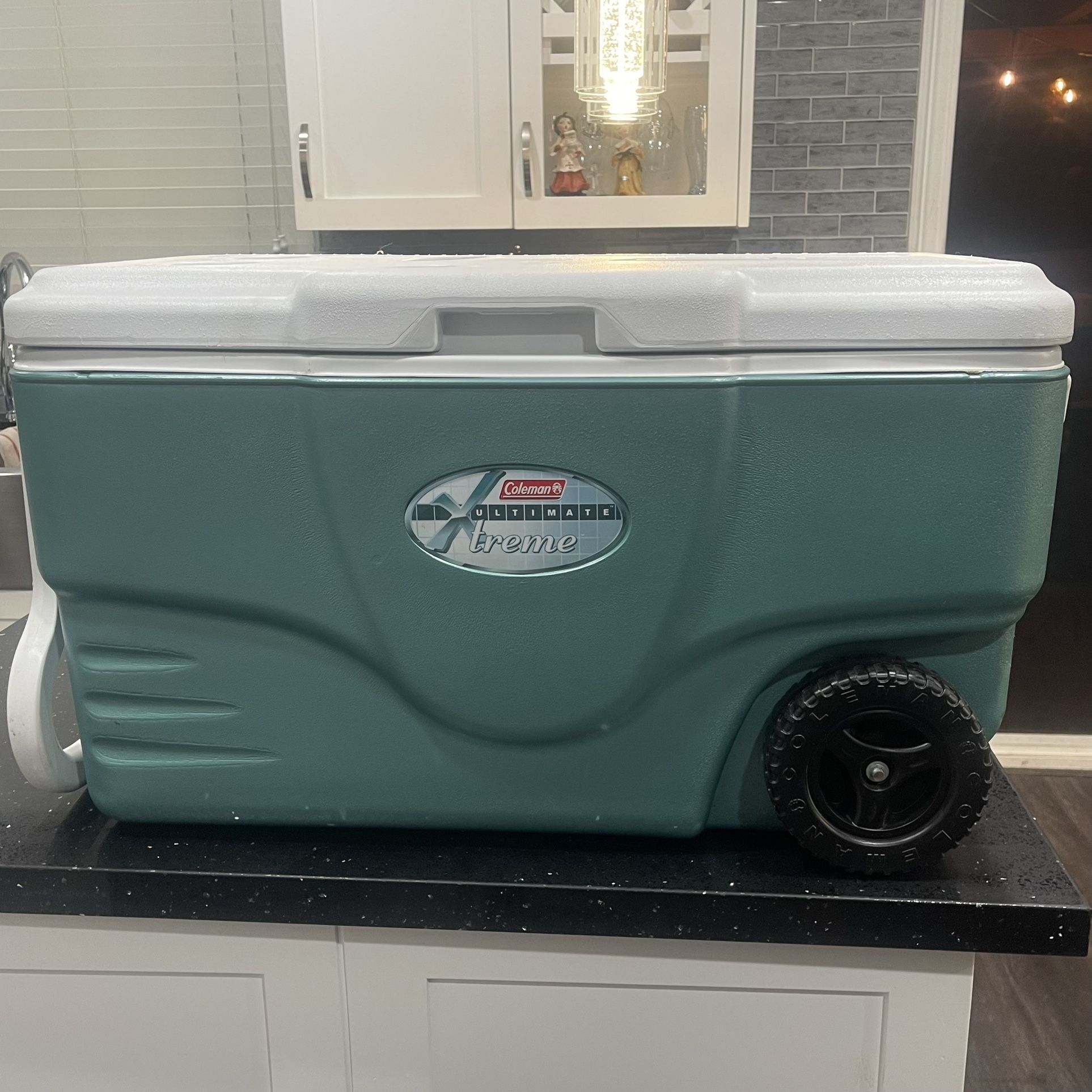 Coleman 50 Quart Ultimate Xtreme Wheeled Cooler for Sale in San 