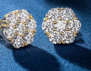 Total Carat Weight: 1.85 Metal Color: Yellow Gold,White Gold Metal Type: 14k Gold Gemstone: Natural Diamond Stone Clarity: I1 Stone Color: K-L White