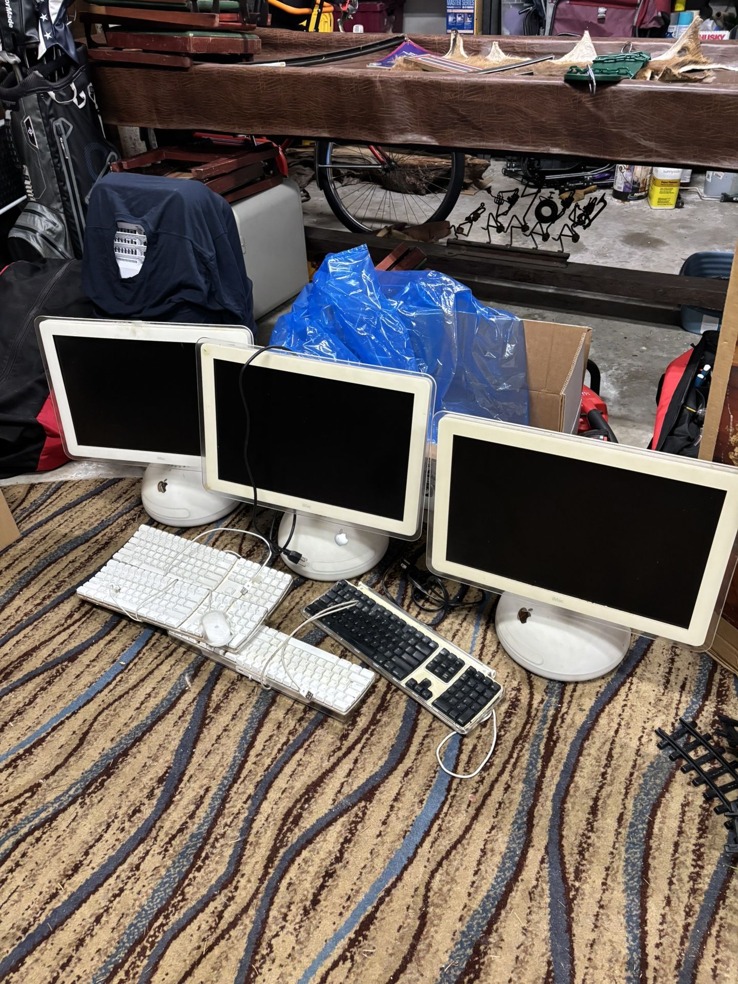 3 Older iMac