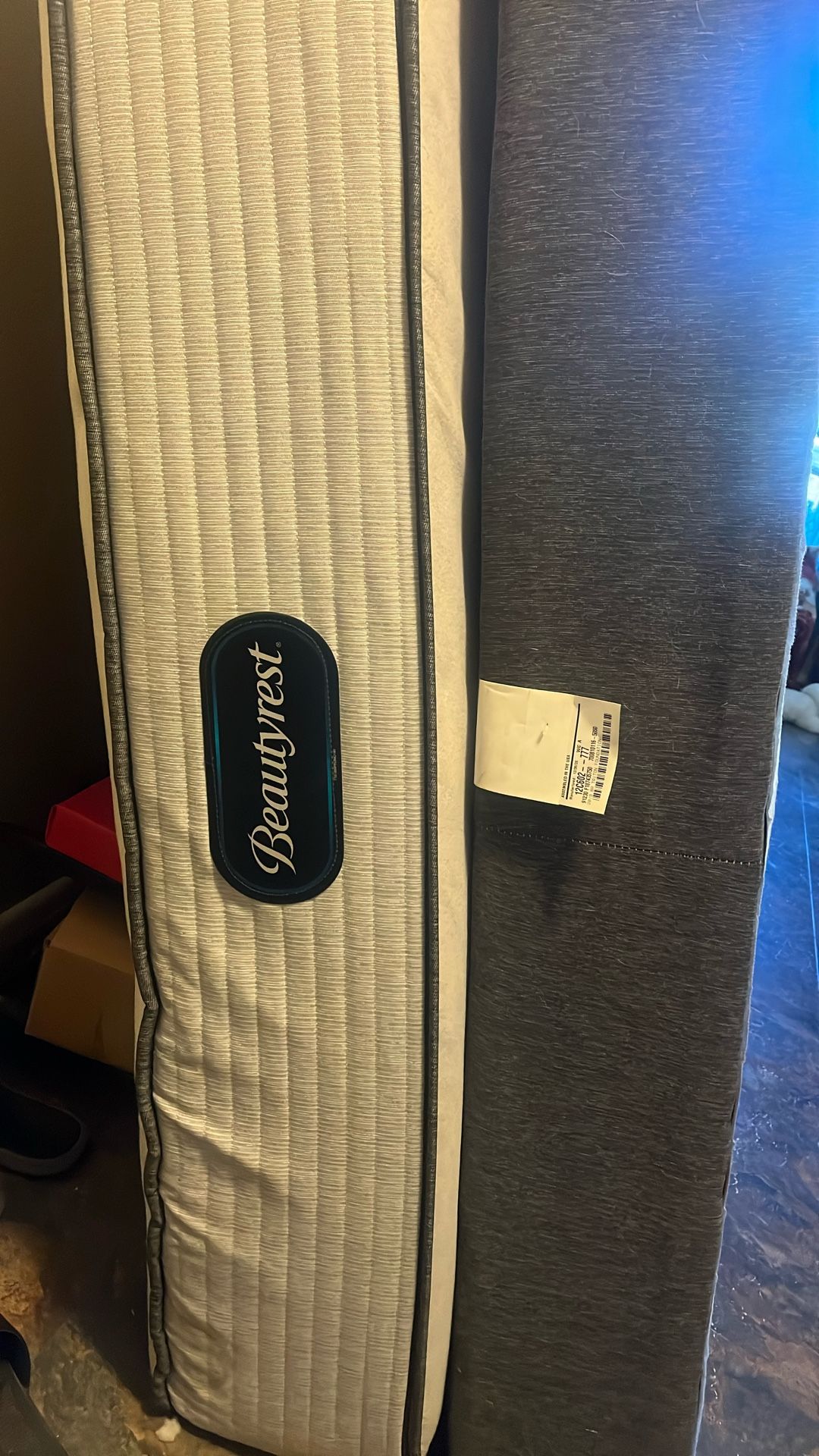 Sealy beautyrest Queen Mattress and Box Spring