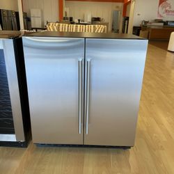 NEW Summit Scratch And Dent Side By Side Undercounter Fridge