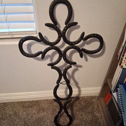 Horseshoe Cross