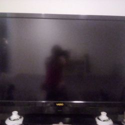 42in Vizio Tv
