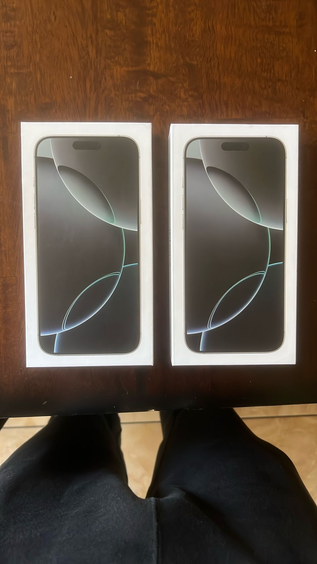 iPhone 16 Pro Max Color White