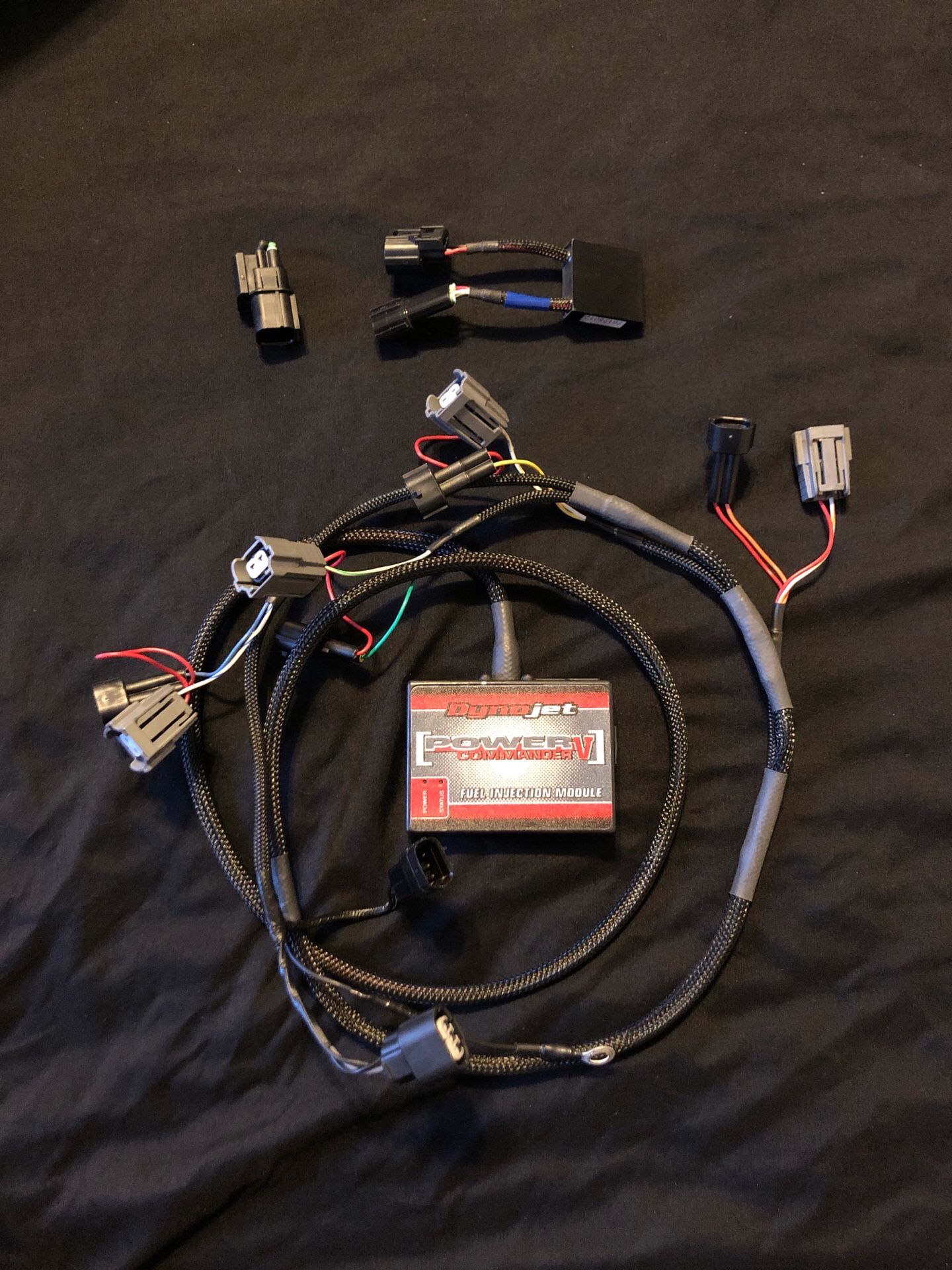 Slightly used Dynojet Power Commander V Race for Honda CBR1000RR. Comes with Dynojet IRC and O2 sensor eliminator