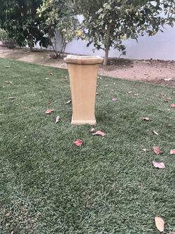 Outdoor Beige Pot