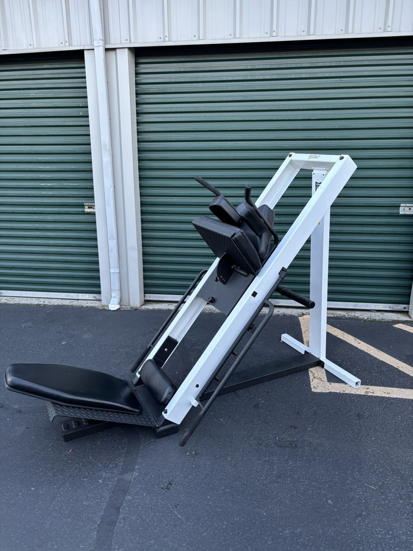 Leg Press And Hack Squat 