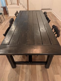 Dining Table & Chairs