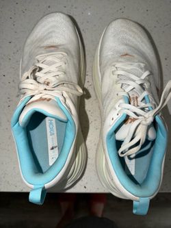 Hoku athletic shoes