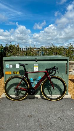 2016 Fuji Transonic 2.3 54cm carbon road bike