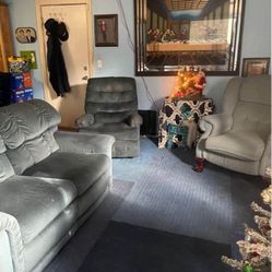 3 piece living room set $375  obo