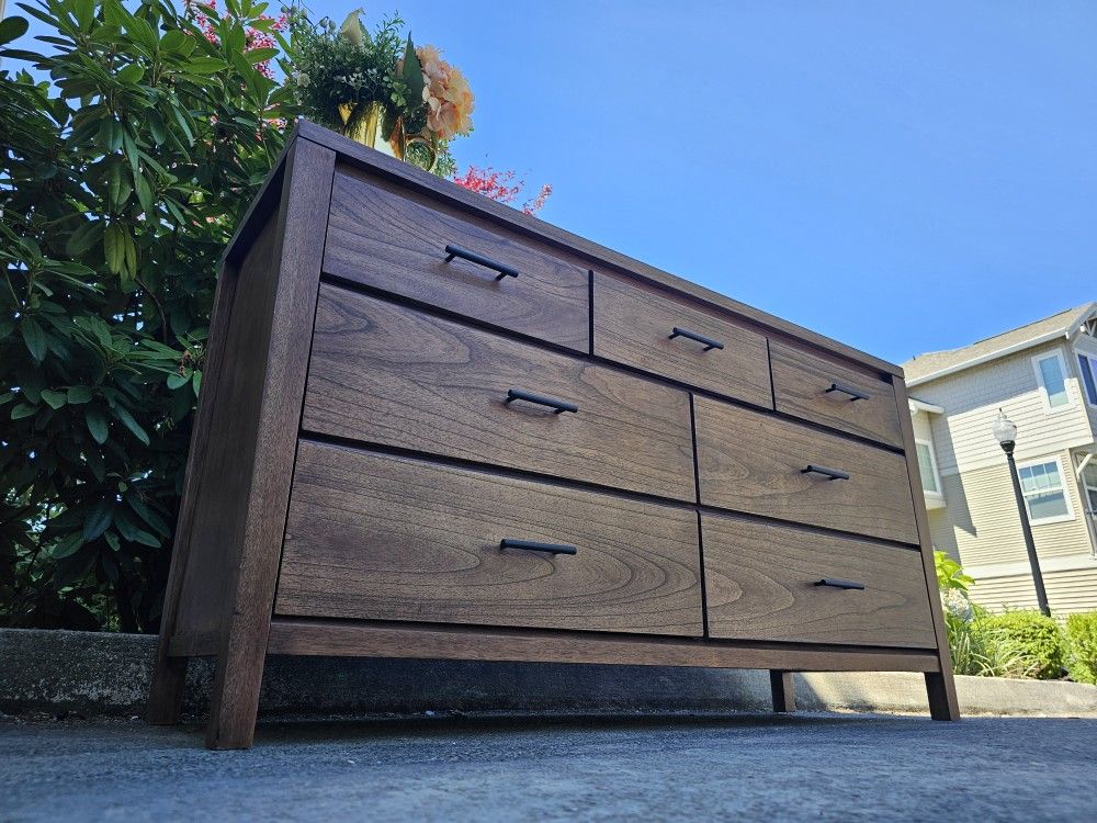 MARVELOUS Modern Solid Wood Dresser 7 Drawers