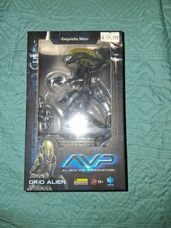 Hiya alien vs predator figure