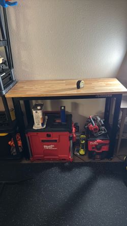 Husky work bench