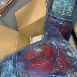 Toyota Tacoma Tail Lights 