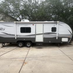 2016 CrossRoads Z-1 RV