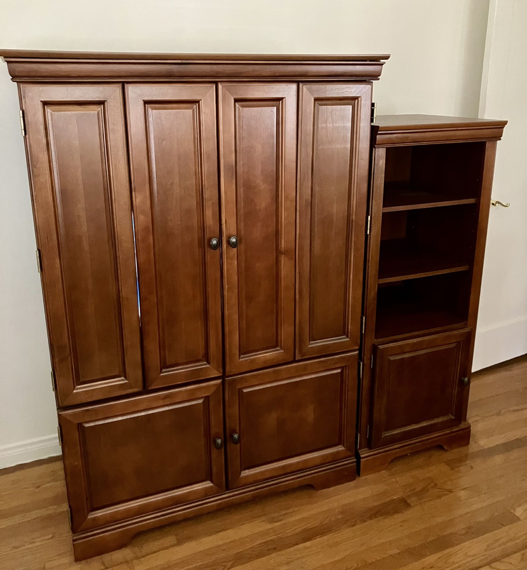Like New! Entertainment Cabinet & Side Tower Shelf