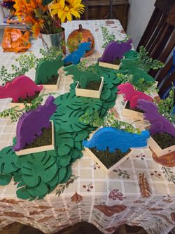 Dinosaur party decorations