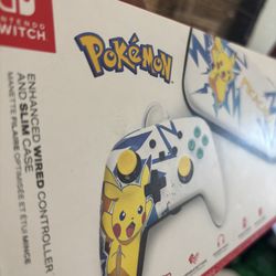 Pokémon Pikachu edition Nintendo Switch Controller & Case