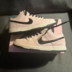 Nike Sb Dunk Low Pinkbox Size 9.5