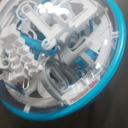 PERPLEXUS EPIC BALL MAZE PUZZLE GAME BLUE 

