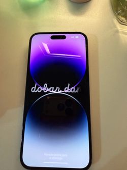Apple iPhone 14 Pro Deep Purple and 5 phone cases