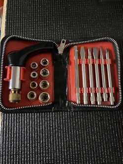 Ratcheting Socket and Screwdriver Set