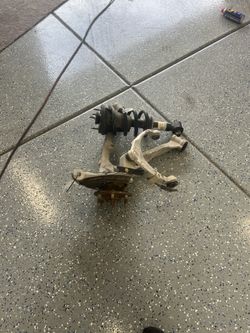 2019 Chevy Tahoe , Suburban, Escalade, Sierra Driver Side Knee Assembly 