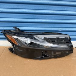 2025,2026 Toyota Camry Headlight/Foco Delantero Rh Passenger Oem,Original  Ask