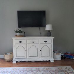 Cream Colored Buffet/Entertainment Stand/Toy Storage