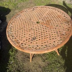 Out Door Table