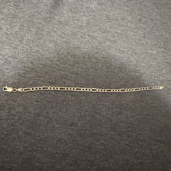 Gold bracelet 