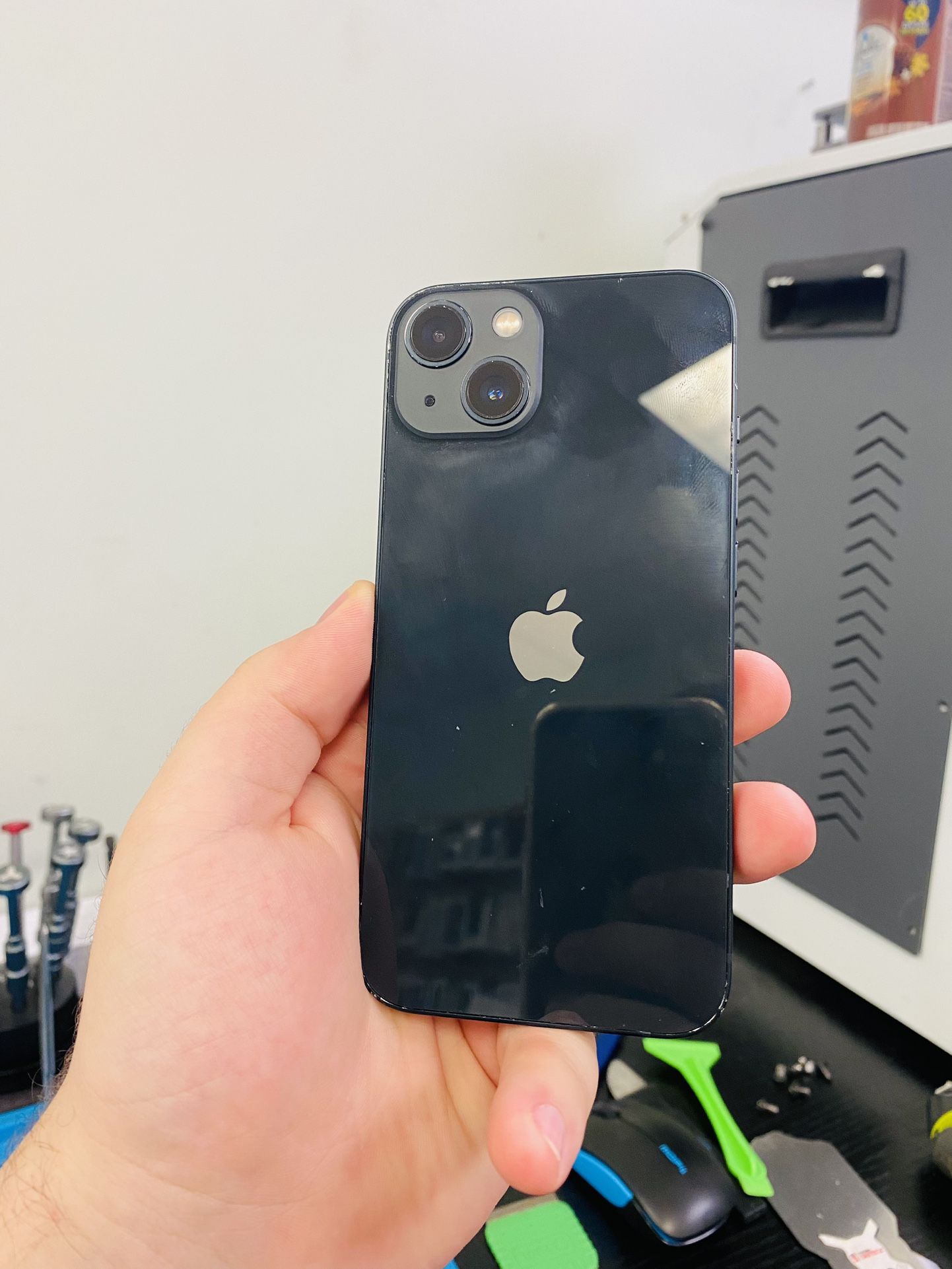 Apple iPhone 13