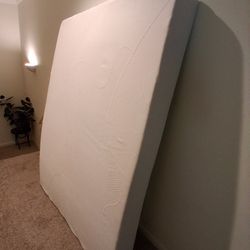 Zinus Memory Foam Mattress - Full Size