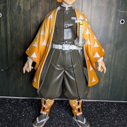 Banpresto Demon Slayer 9 Inch Banpresto Grandista Figure | Zenitsu Agatsuma
