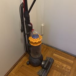 Dyson Ball Multi Floor Upright Vacuum