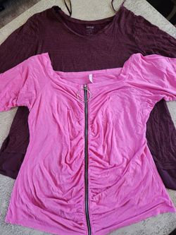 Womens 1X shirts both for $1.00