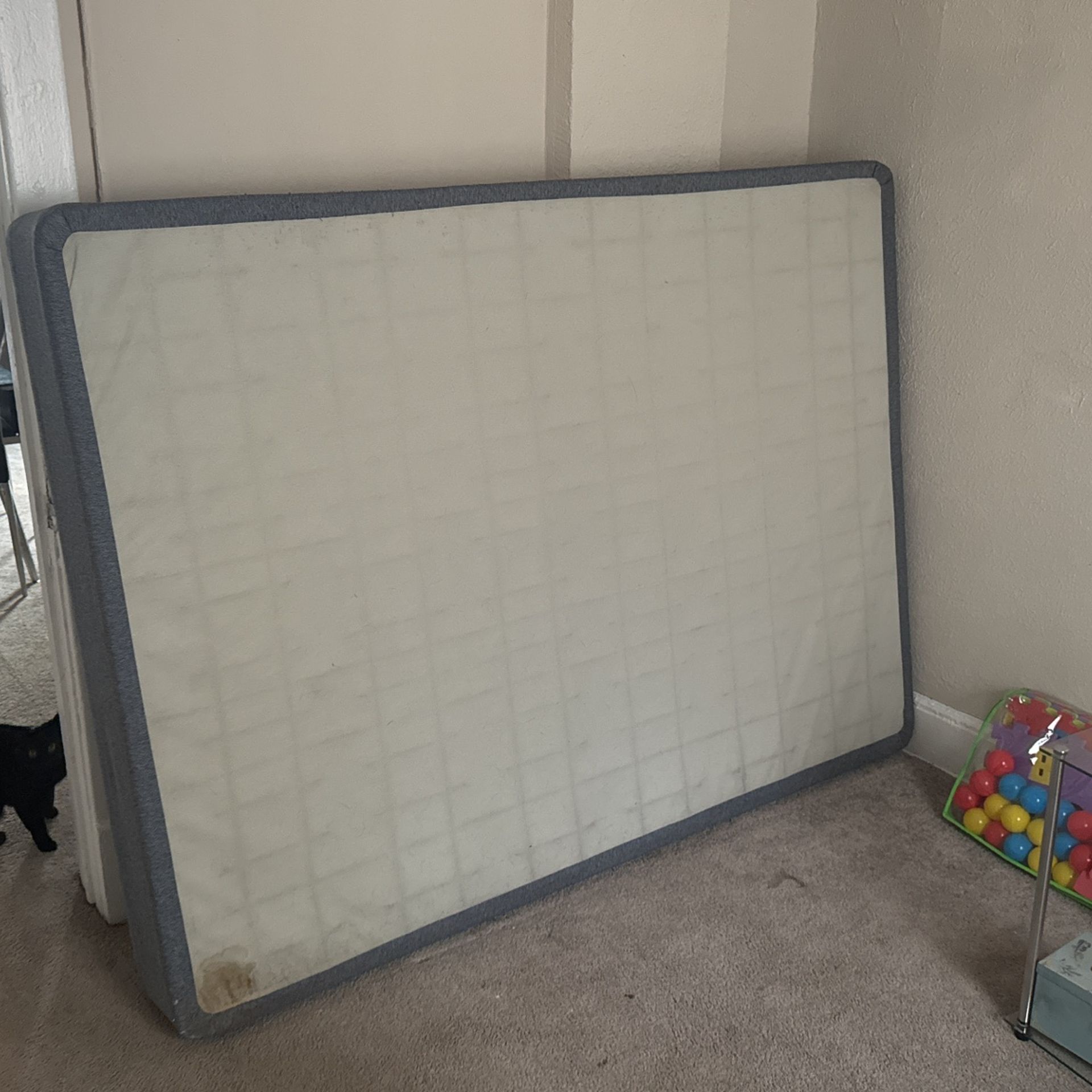 Queen Size Box Frame