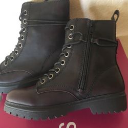 SO Women Lace Up/Zipper Combat Boots Burgundy Size 6 Medium