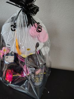Hello kitty graduation gift