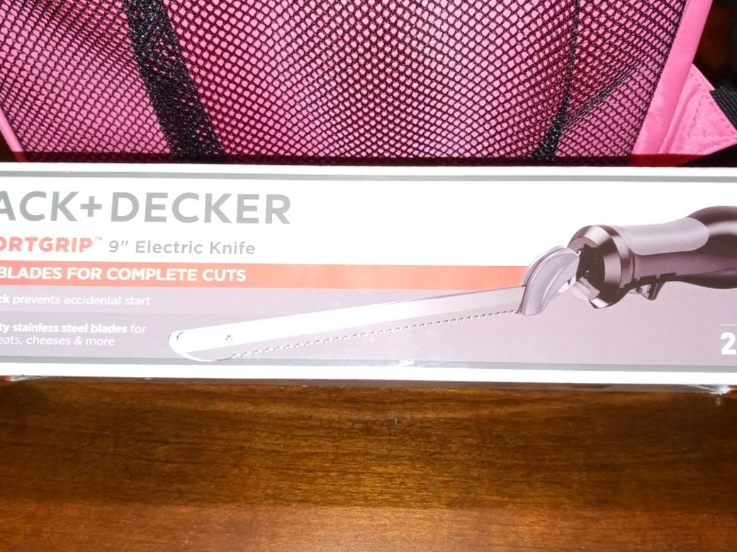 Black + Decker Comfortgrip 9" Electric Knife