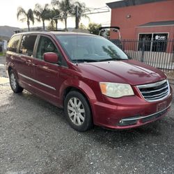 2013 Chrysler Town & Country