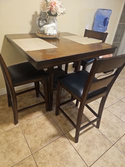 Counter Height Dining Table Set with 3 Chairs