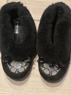Used women black coach slippers size 7