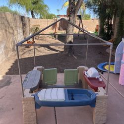 Step 2 Playtime Patio 